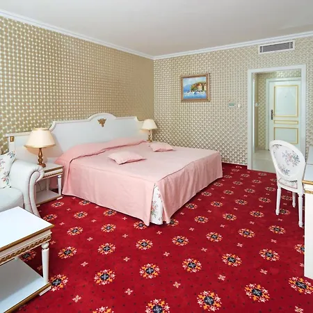 ホテル Planeta & Aquapark Free Access サニービーチ