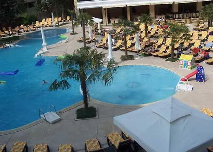 Planeta & Aquapark Free Access Hotel 5*