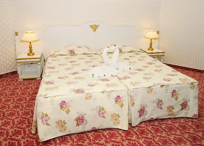 Planeta & Aquapark Free Access Hotel 5*