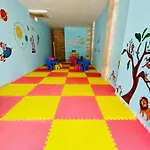 Planeta & Aquapark Free Access Hotell Slăntjev Brjag