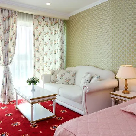 Planeta & Aquapark Free Access Hotel 5*