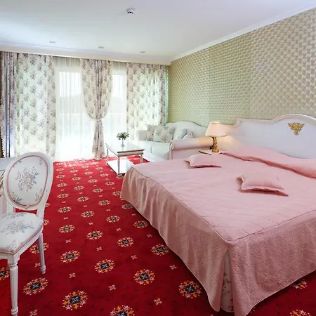 Hotel Planeta & Aquapark Free Access 5*